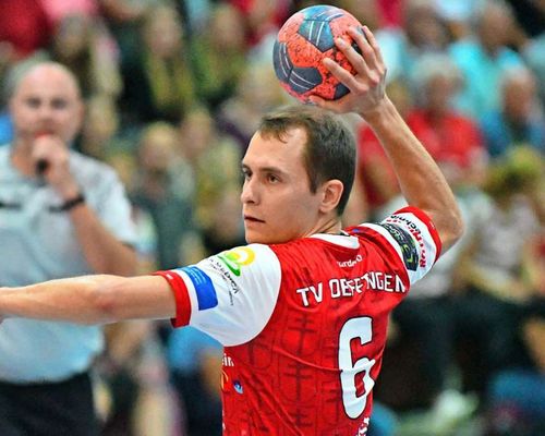 Mit einfachen Toren über die Außenspieler